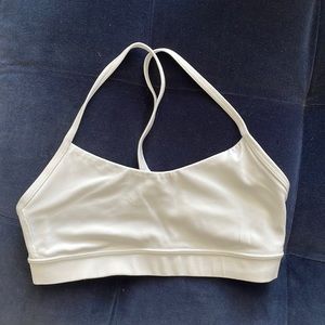 Lululemon Flow Y Nulu Bra
